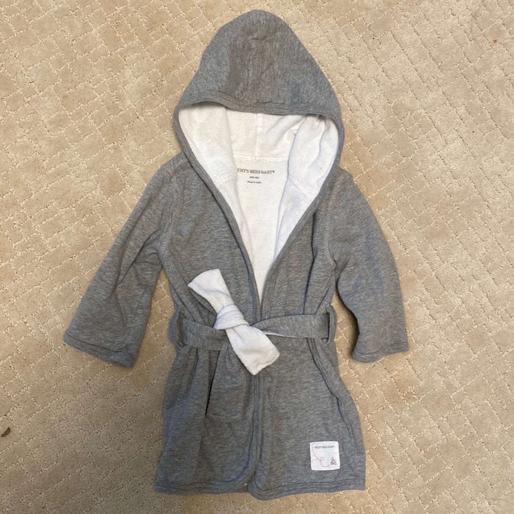 Burt’s Bees Baby bathrobe